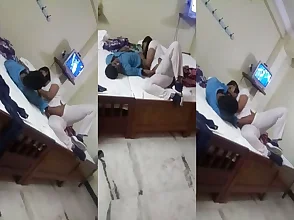 Desi bhabhi s South Indian slut sex MMS video live online