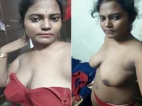 Spy cam captures hot lingerie wearing Indian woman’s great physical assets.